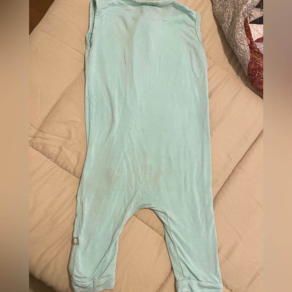 Kyte baby sleeveless zip romper seamist ? 18-24